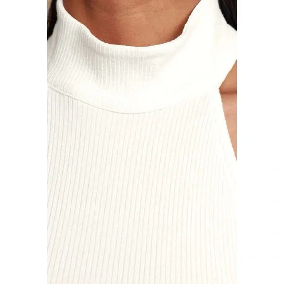 Lulu's Mock Neck Open Back Halter Bodysuit - Picture 2 of 7